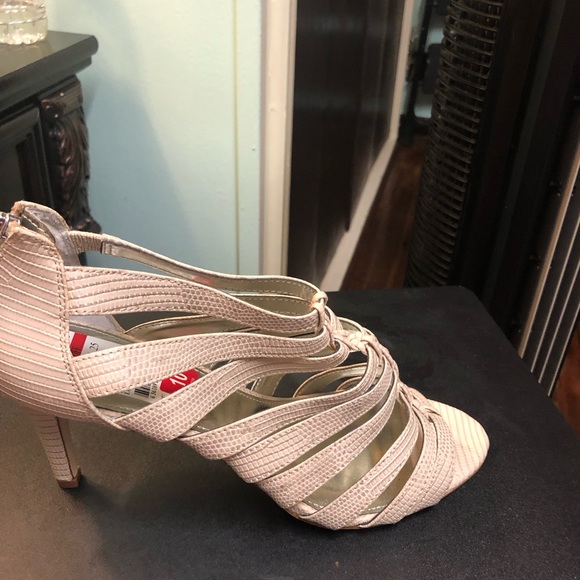 Alfani Shoes - Alfani ladies shoe